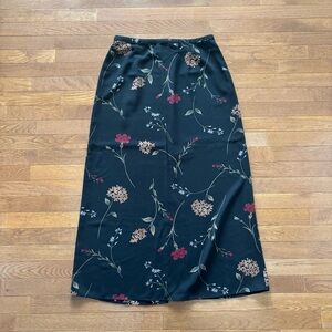 Worthington Vintage Black Y2K Maxi Skirt with Floral Pattern
